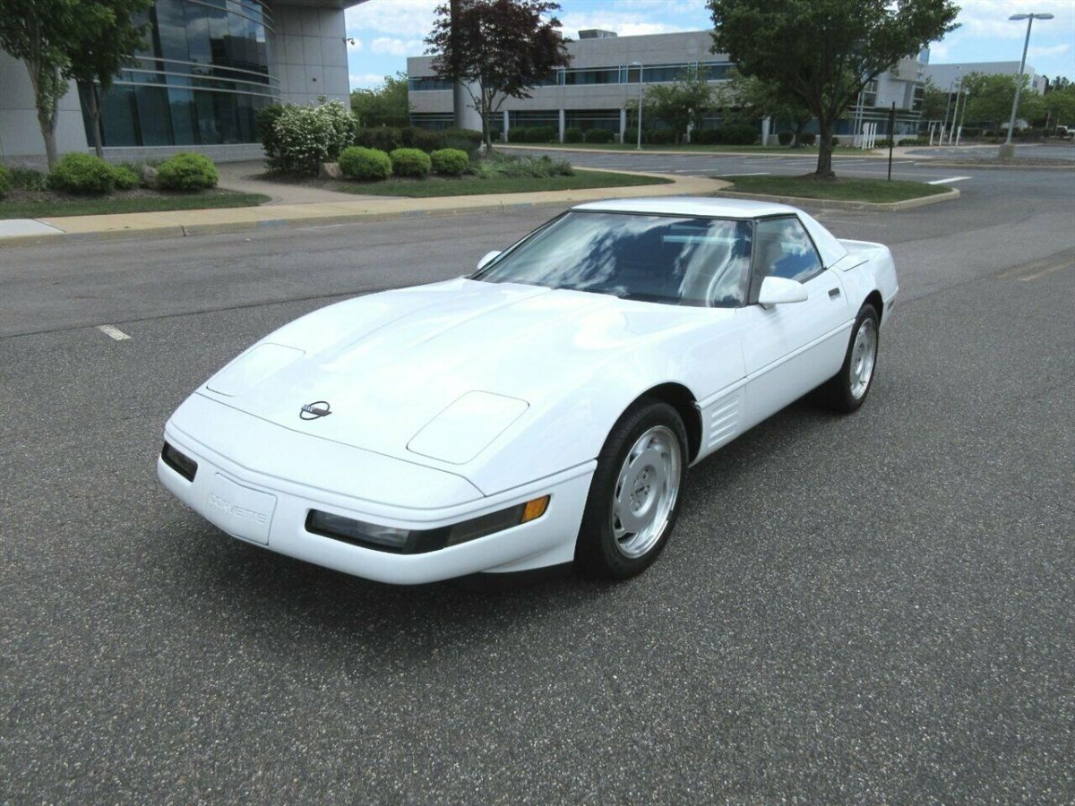 1991 Chevrolet Corvette Convertible - photo 9
