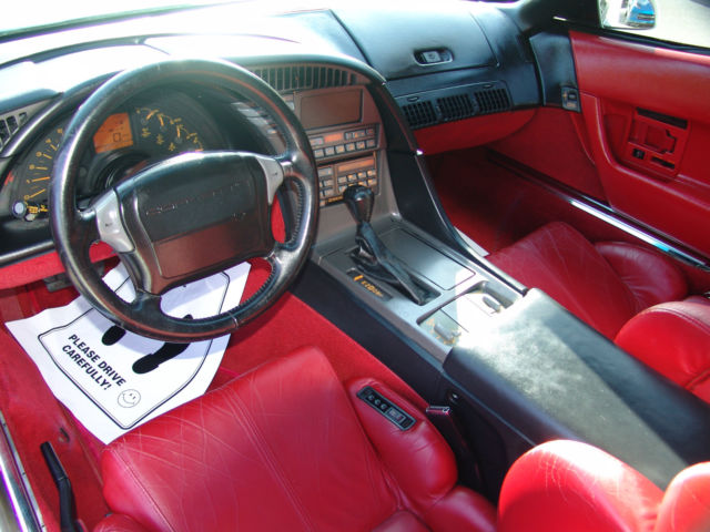 1991 Chevrolet Corvette Base Convertible 2-Door - photo 11