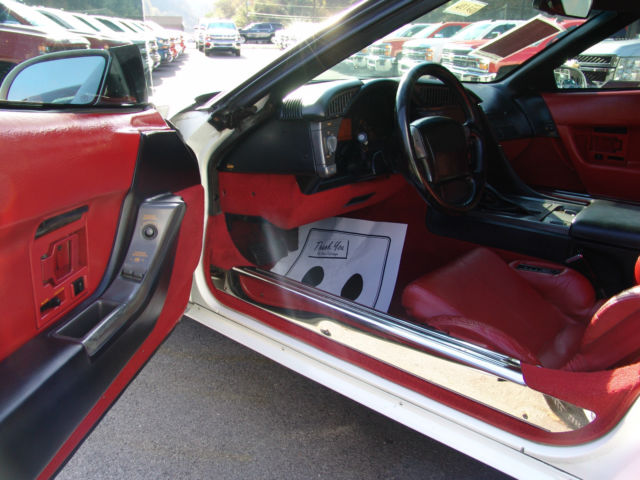 1991 Chevrolet Corvette Base Convertible 2-Door - photo 12