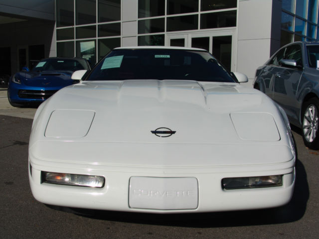 1991 Chevrolet Corvette Base Convertible 2-Door - photo 2