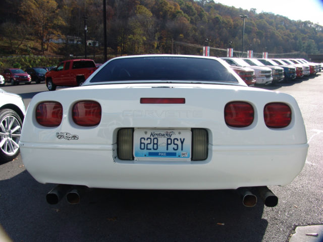 1991 Chevrolet Corvette Base Convertible 2-Door - photo 6