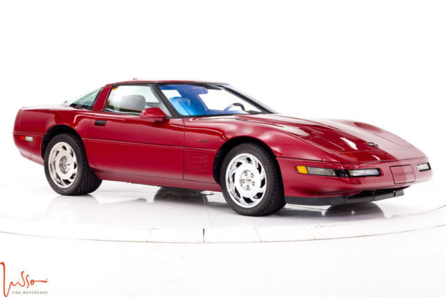 1991 Chevrolet Corvette Base Hatchback 2-Door - photo 12