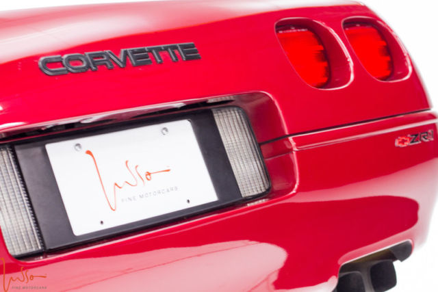 1991 Chevrolet Corvette Base Hatchback 2-Door - photo 3