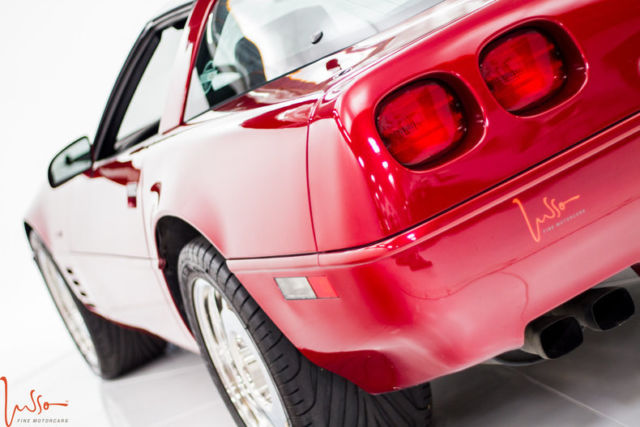1991 Chevrolet Corvette Base Hatchback 2-Door - photo 5