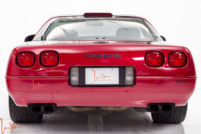 1991 Chevrolet Corvette Base Hatchback 2-Door - photo 6