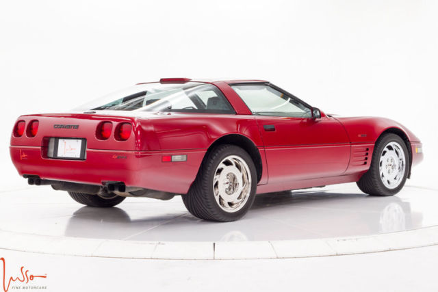 1991 Chevrolet Corvette Base Hatchback 2-Door - photo 8