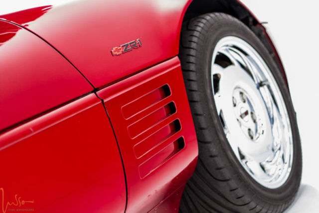 1991 Chevrolet Corvette Base Hatchback 2-Door - photo 9