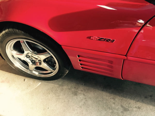 1991 Chevrolet Corvette Base Hatchback 2-Door - photo 5