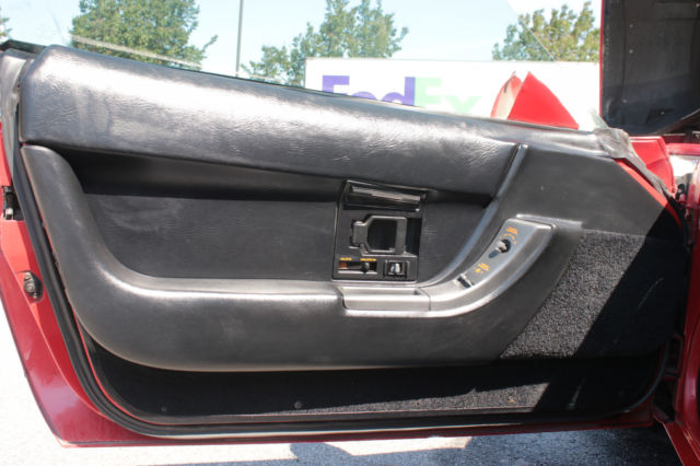 1991 Chevrolet Corvette Base Hatchback 2-Door - photo 12