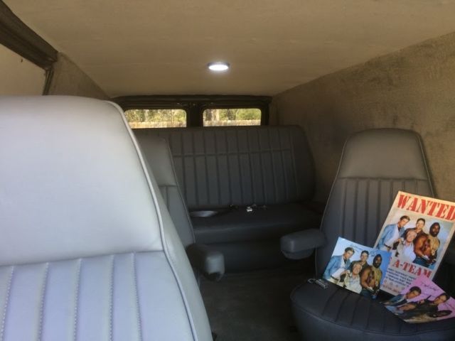 1992 Chevrolet G20 Van - photo 13