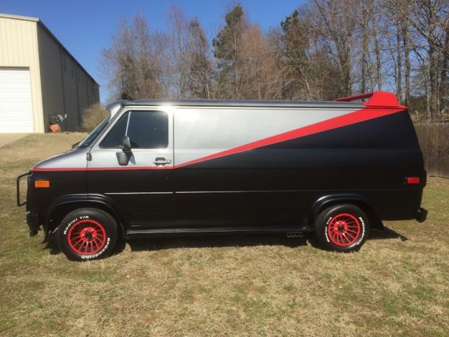1992 Chevrolet G20 Van - photo 2