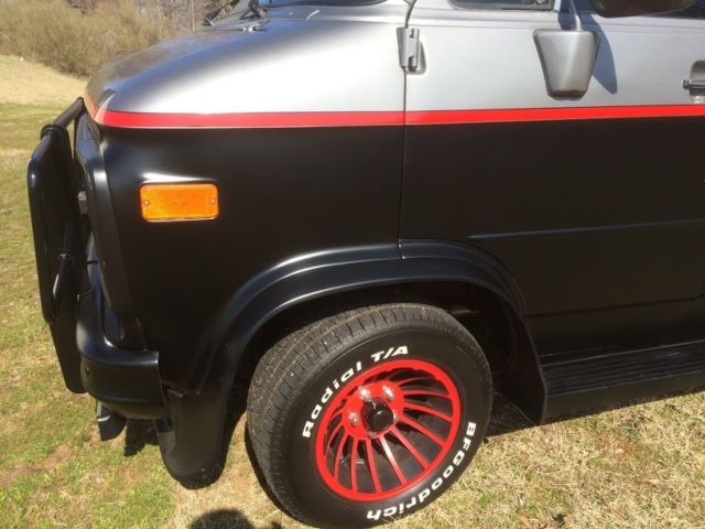 1992 Chevrolet G20 Van - photo 5