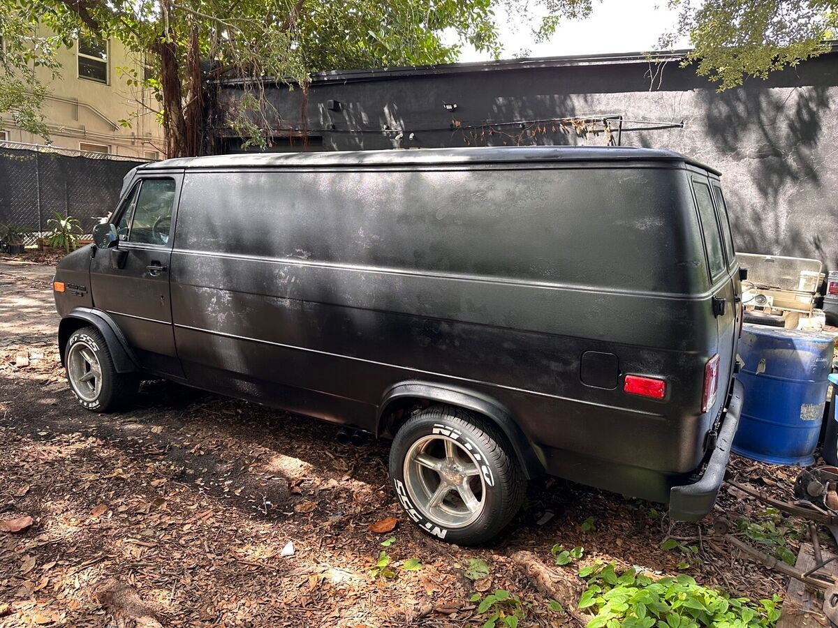 1991 Chevrolet G20 - photo 10