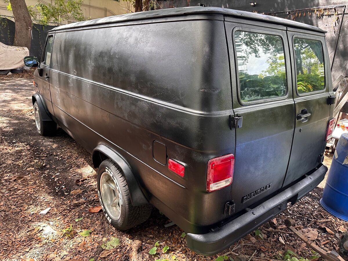 1991 Chevrolet G20 - photo 11