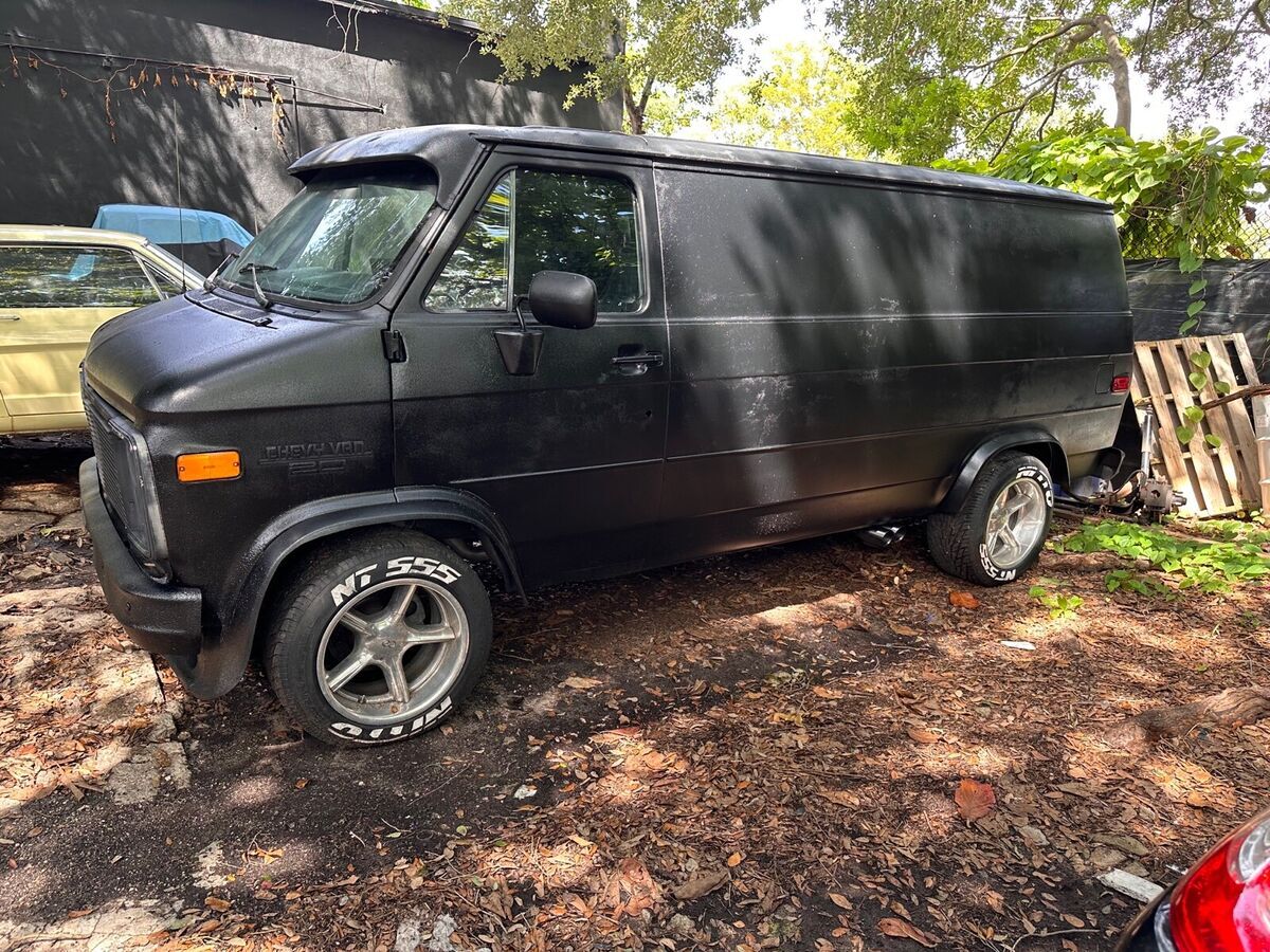 1991 Chevrolet G20 - photo 2