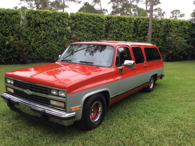 1991 Chevrolet Suburban - photo 2