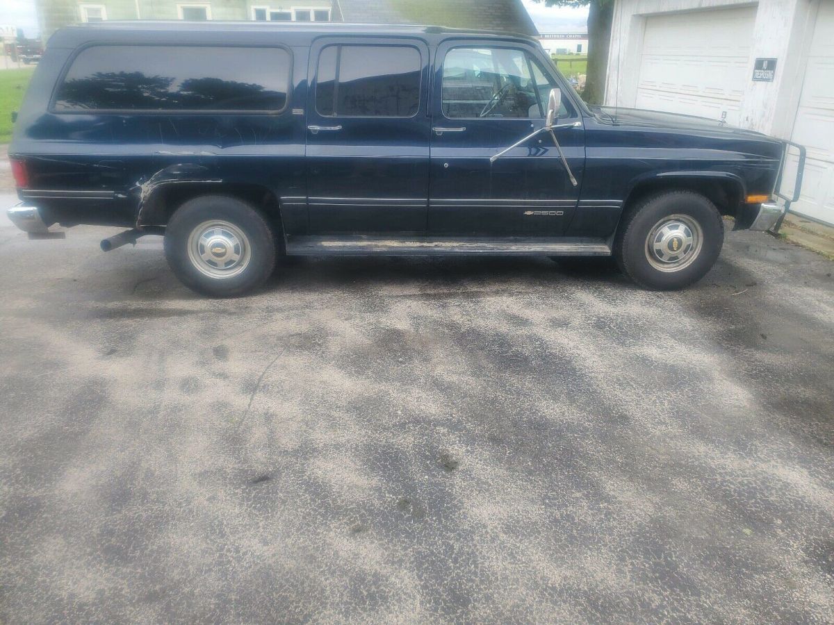 1991 Chevrolet R2500 Suburban R2500 - photo 4