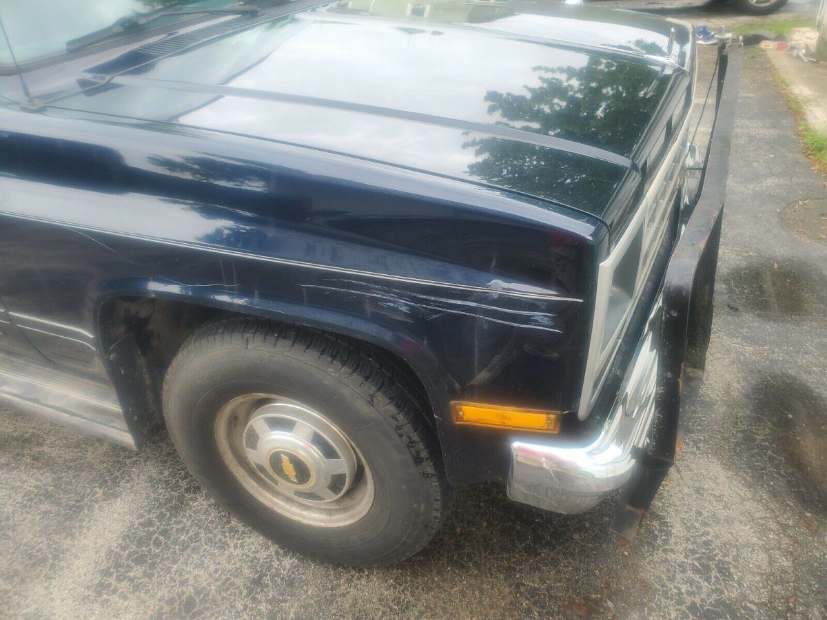 1991 Chevrolet R2500 Suburban R2500 - photo 6