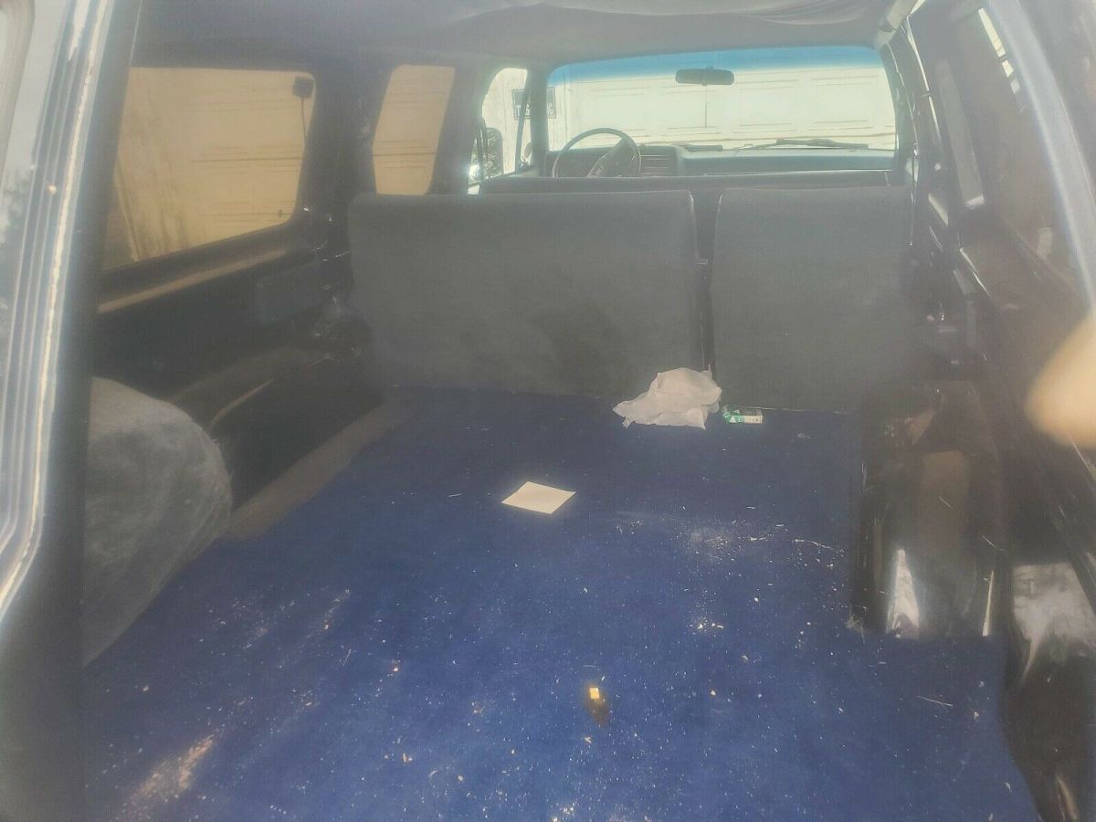 1991 Chevrolet R2500 Suburban R2500 - photo 8