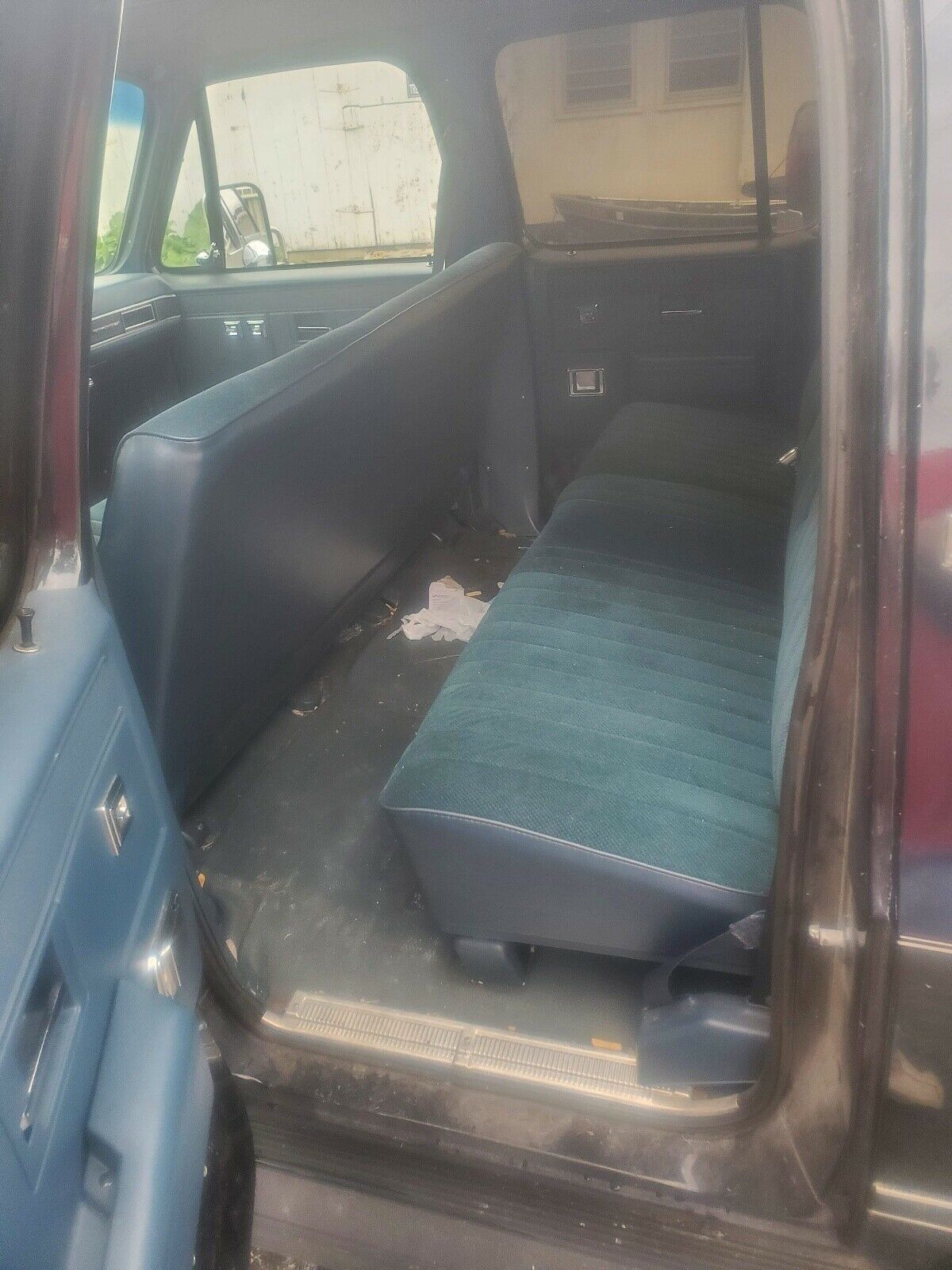 1991 Chevrolet R2500 Suburban R2500 - photo 9