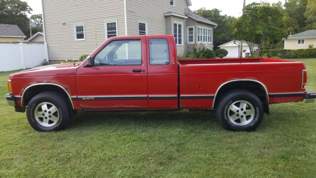 1991 Chevrolet S10 Extended Cab 4x4 with 4.3L Vortec Engine Low Mileage 1 Owner 1991 Chevrolet S-10