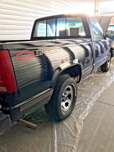1991 Chevrolet C/K Pickup 1500 Sport - photo 4