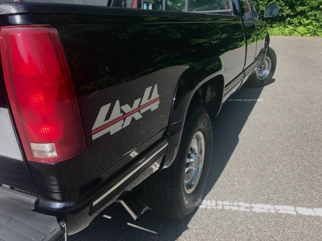 1991 Chevrolet Silverado extended cab k2500 4x4 5.7 Manual 4 speed (SM465) 1991 Chevrolet C/K Pickup 2500 Silverado