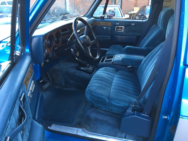 1991 Chevrolet Other Pickups Silverado 4x4 5.7L - photo 11