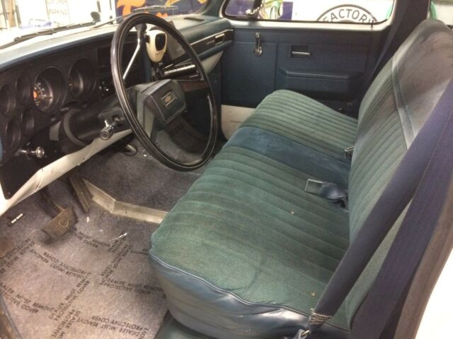 1991 Chevrolet Suburban SCOTTSDALE - photo 13