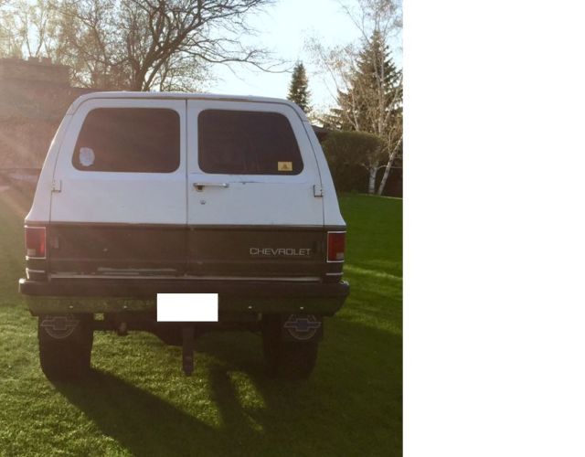 1991 Chevrolet Suburban 2500 - photo 3