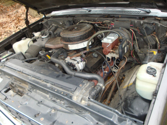 1991 Chevrolet Suburban 2500 - photo 2