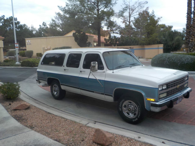 1991 Chevrolet Suburban 3/4 Ton Silverado Edition R2500