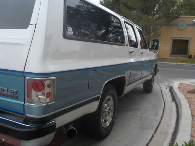 1991 Chevrolet Suburban 3/4 Ton Silverado Edition R2500 - photo 10