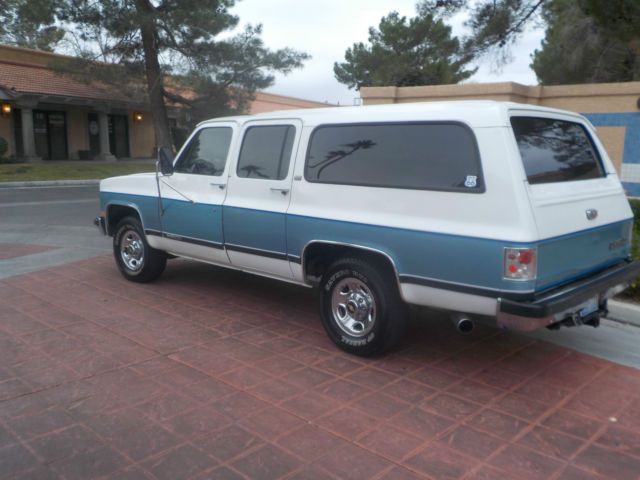 1991 Chevrolet Suburban 3/4 Ton Silverado Edition R2500 - photo 5