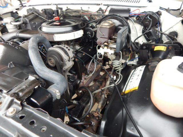 1991 Chevrolet Suburban - photo 13