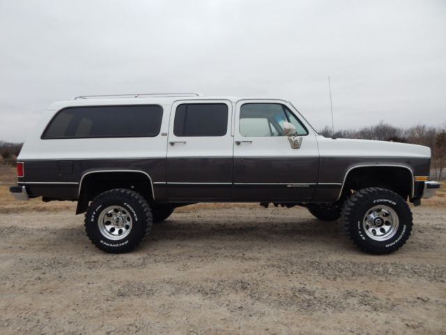 1991 Chevrolet Suburban - photo 5