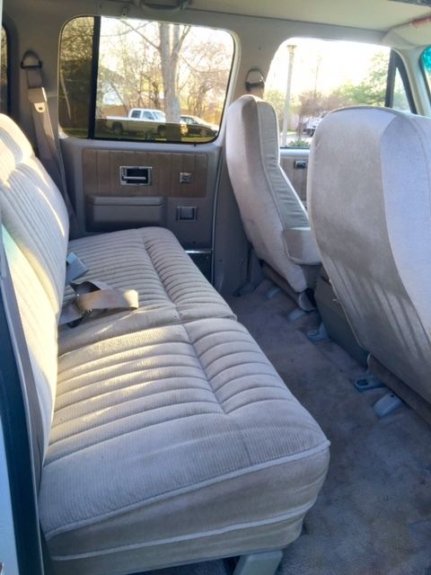 1991 Chevrolet Suburban 2500 - photo 13