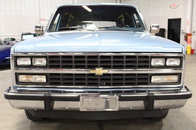 1991 Chevrolet Suburban -- - photo 7