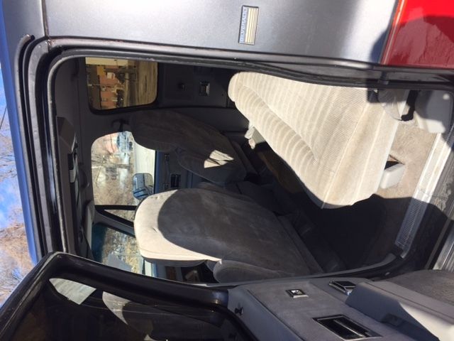 1991 Chevrolet Suburban - photo 3