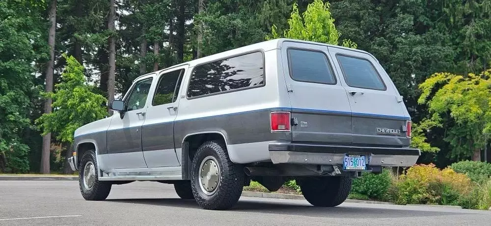 1991 Chevrolet Suburban Silverado 2500 - photo 2