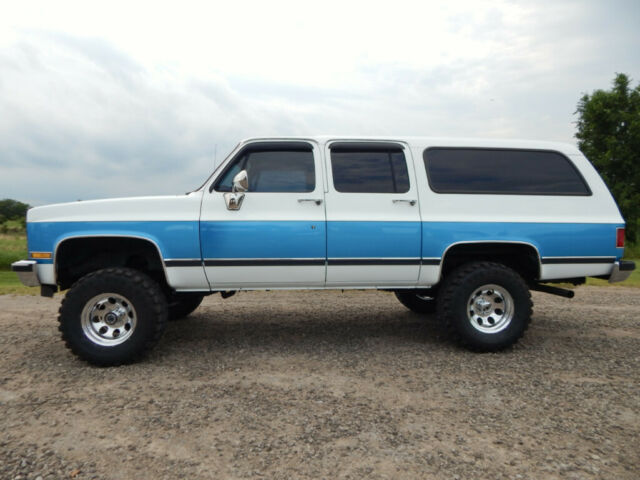 1991 Chevrolet Suburban Silverado - photo 2