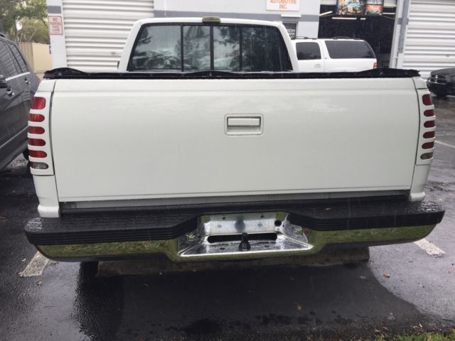 1991 Chevrolet C/K Pickup 1500 - photo 3