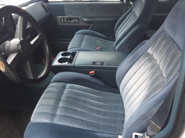 1991 Chevrolet C/K Pickup 1500 - photo 4