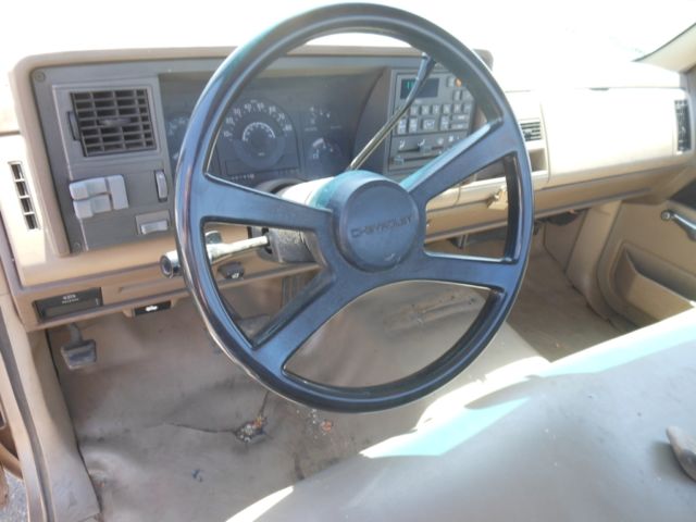 1991 Chevrolet C/K Pickup 2500 C-20 Utility Truck w/ Rack - photo 4
