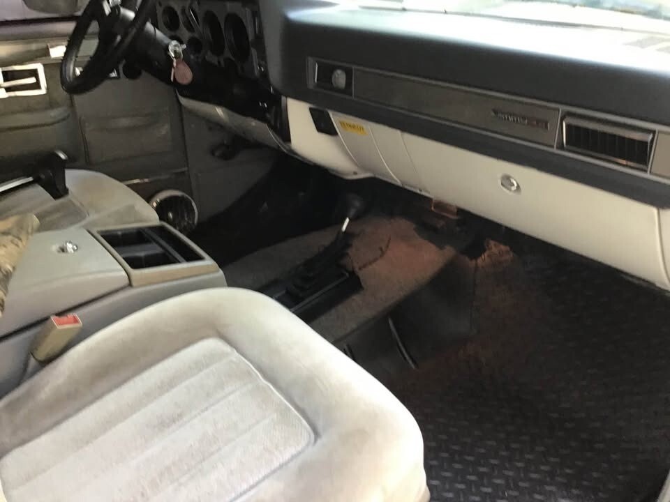 1991 GMC Jimmy K5 2dr 4x4 Stock Number 232854 - photo 6