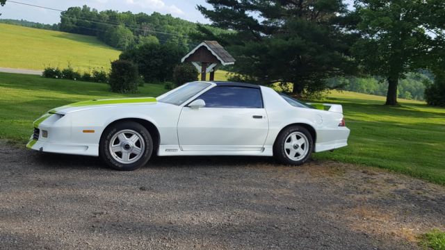 1991 Chevrolet Camaro RS Coupe - photo 3