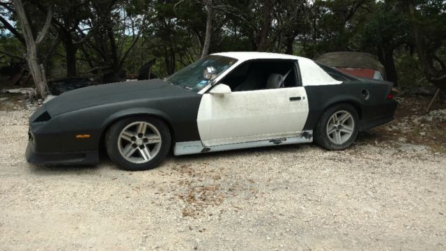 1991 Chevrolet Camaro - photo 2