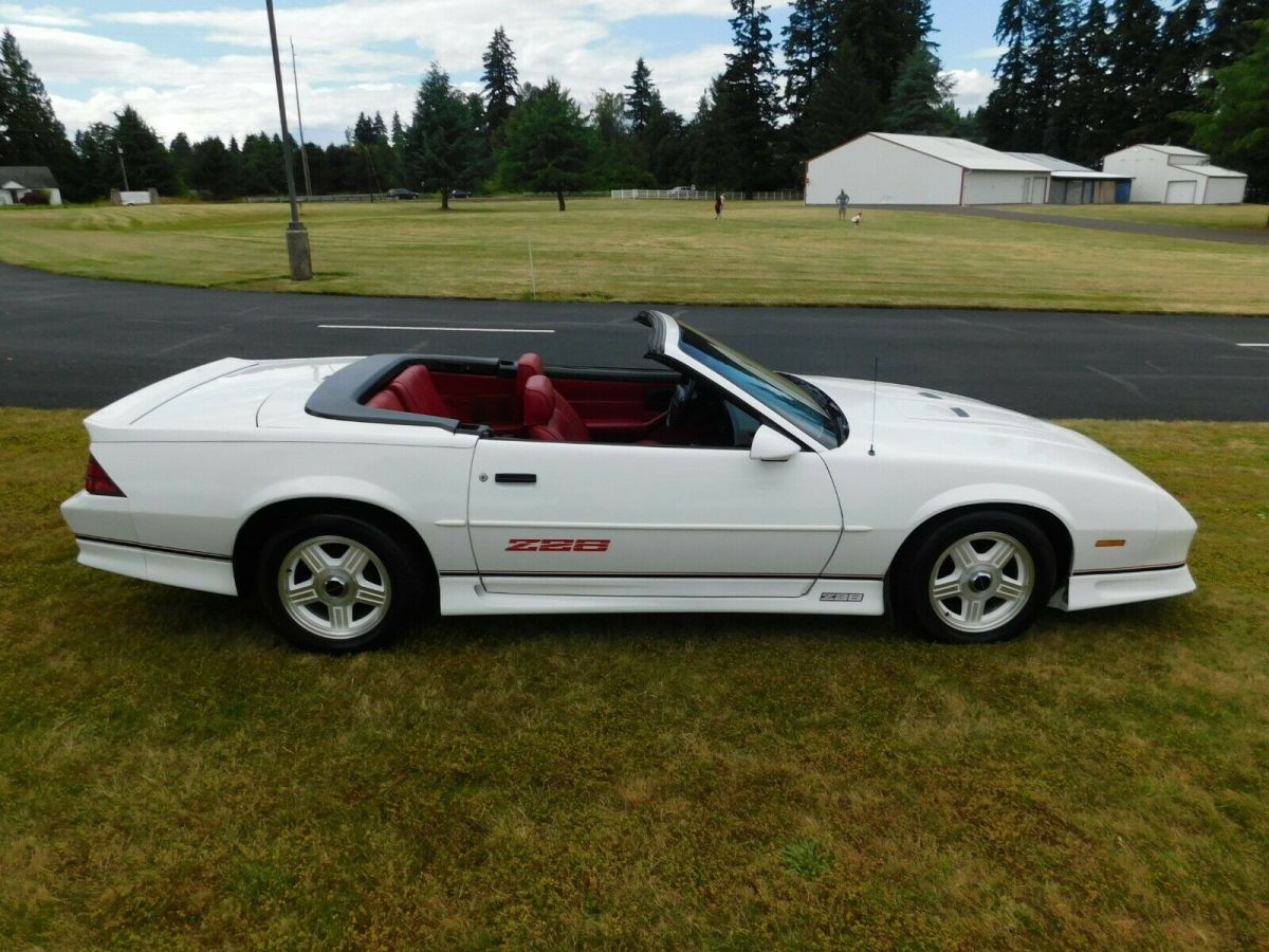 1991 Chevrolet Camaro - photo 10