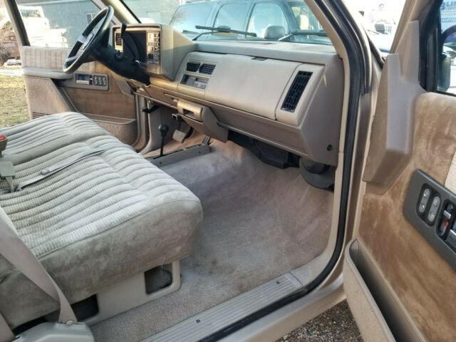 1991 Chevrolet C/K Pickup 1500 SILVERADO - photo 9