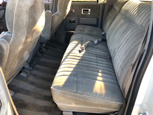 1991 Chevrolet Suburban Silverado - photo 10